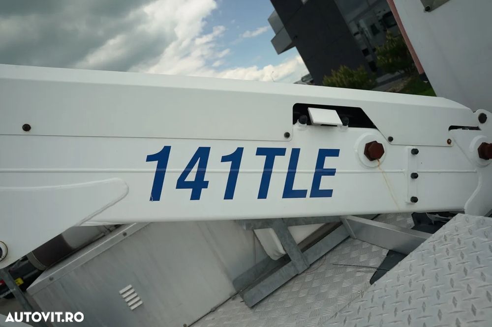 Iveco DAILY 35-140 / Platformă de lucru aeriană / FRANCE ELEVATEUR 141 TLE / 4 STABILIZATOARE / MANUALĂ / 2018 - 25
