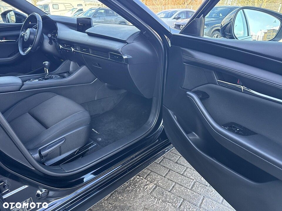 Mazda 3 2.0 mHEV Centre-Line - 19