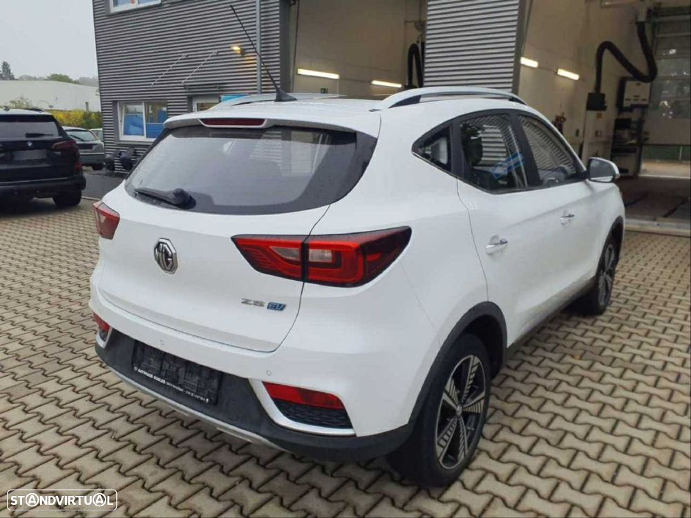MG ZS EV 44.5 kWh Luxury - 6