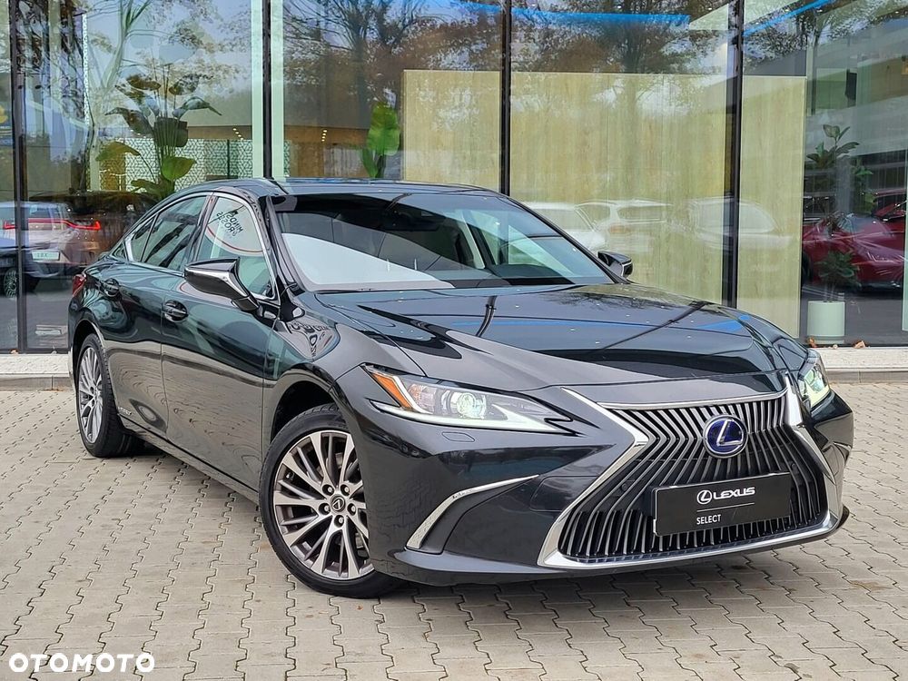 Lexus ES - 10