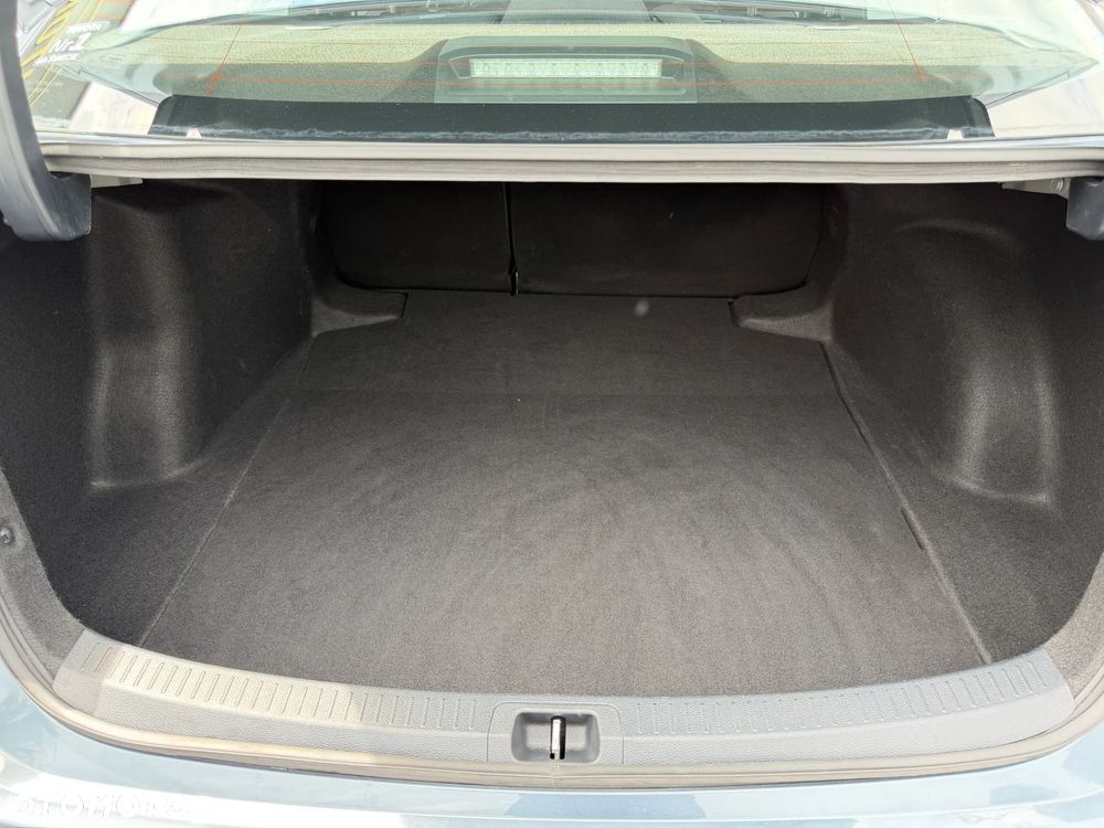 Toyota Corolla 1.5 Comfort - 26