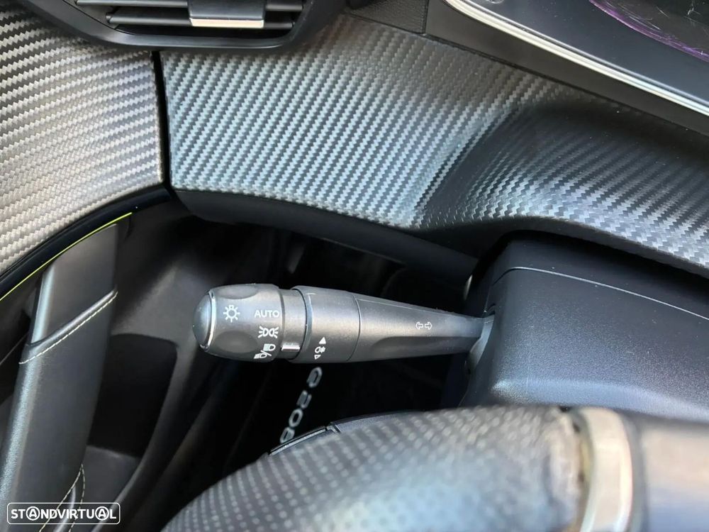Peugeot e-208 - 16