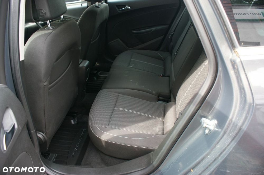 Opel Astra - 11