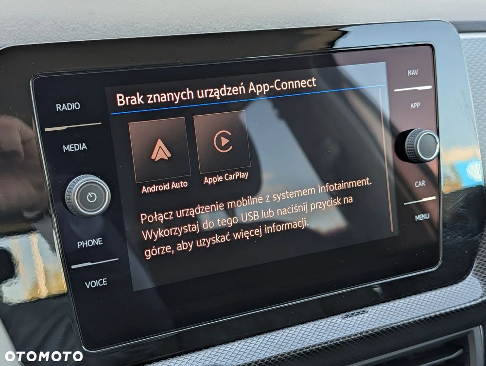 Volkswagen T-Cross 1.0 TSI Life Plus - 25