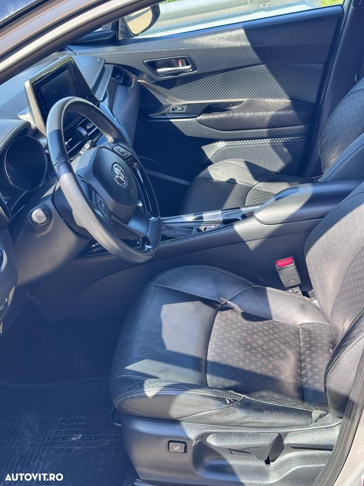 Toyota C-HR - 10