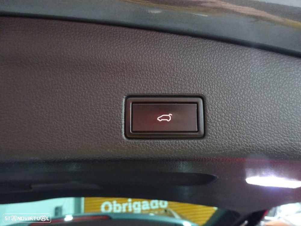 VW Sharan 2.0 TDI Confortline DSG - 31