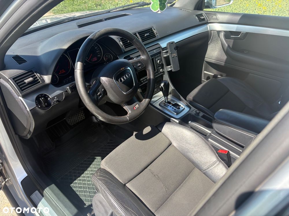 Audi A4 Avant 2.0 TDI Multitronic - 26