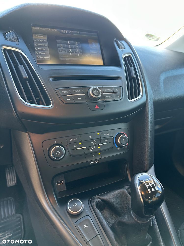 Ford Focus 1.0 EcoBoost Ambiente - 14