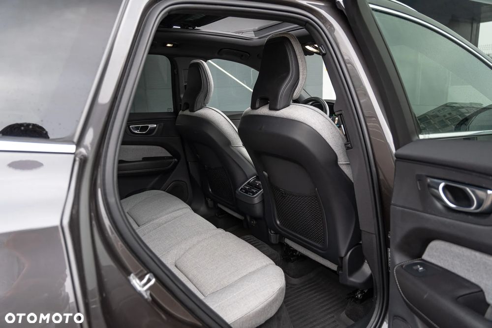 Volvo XC 60 D4 SCR AWD Inscription - 16