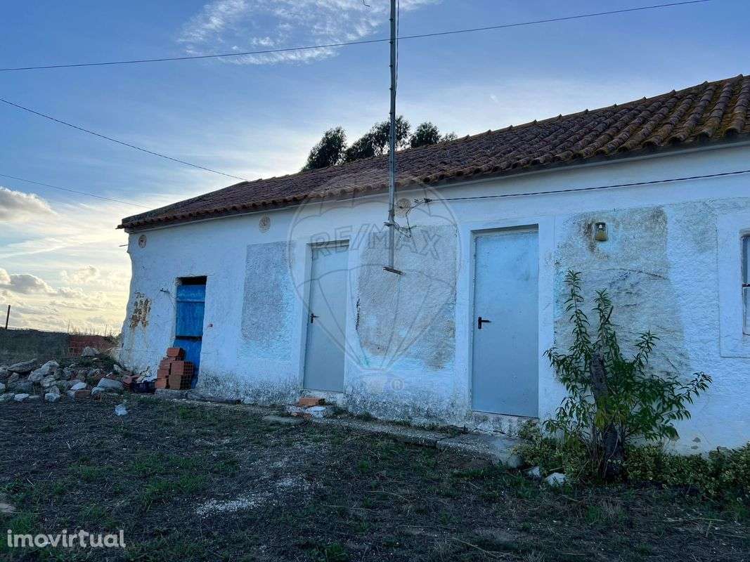 Moradia T1 para venda - Grande imagem: 2/8