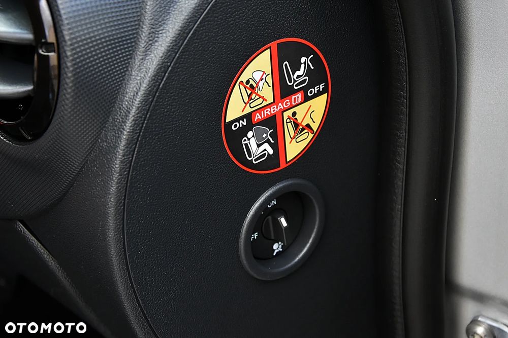 Dacia Duster 1.6 SCe Laureate S&S - 17