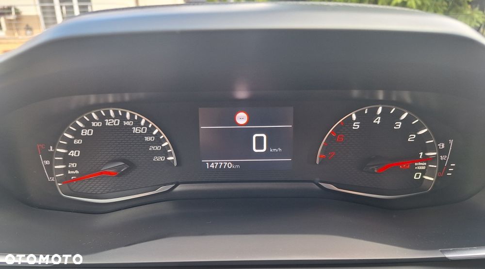 Peugeot 208 BlueHDi 100 Active Pack - 12