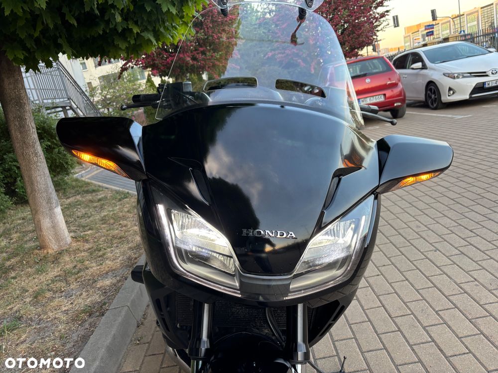 Honda CTX - 5