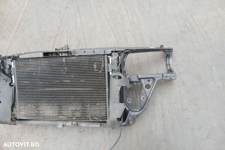 Trager / Calandru 3B0805594 3B0805594 Volkswagen VW Passat B5 [1996 - - 3