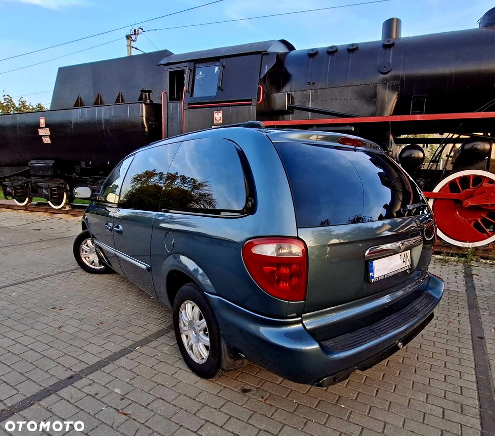 Chrysler Grand Voyager - 4