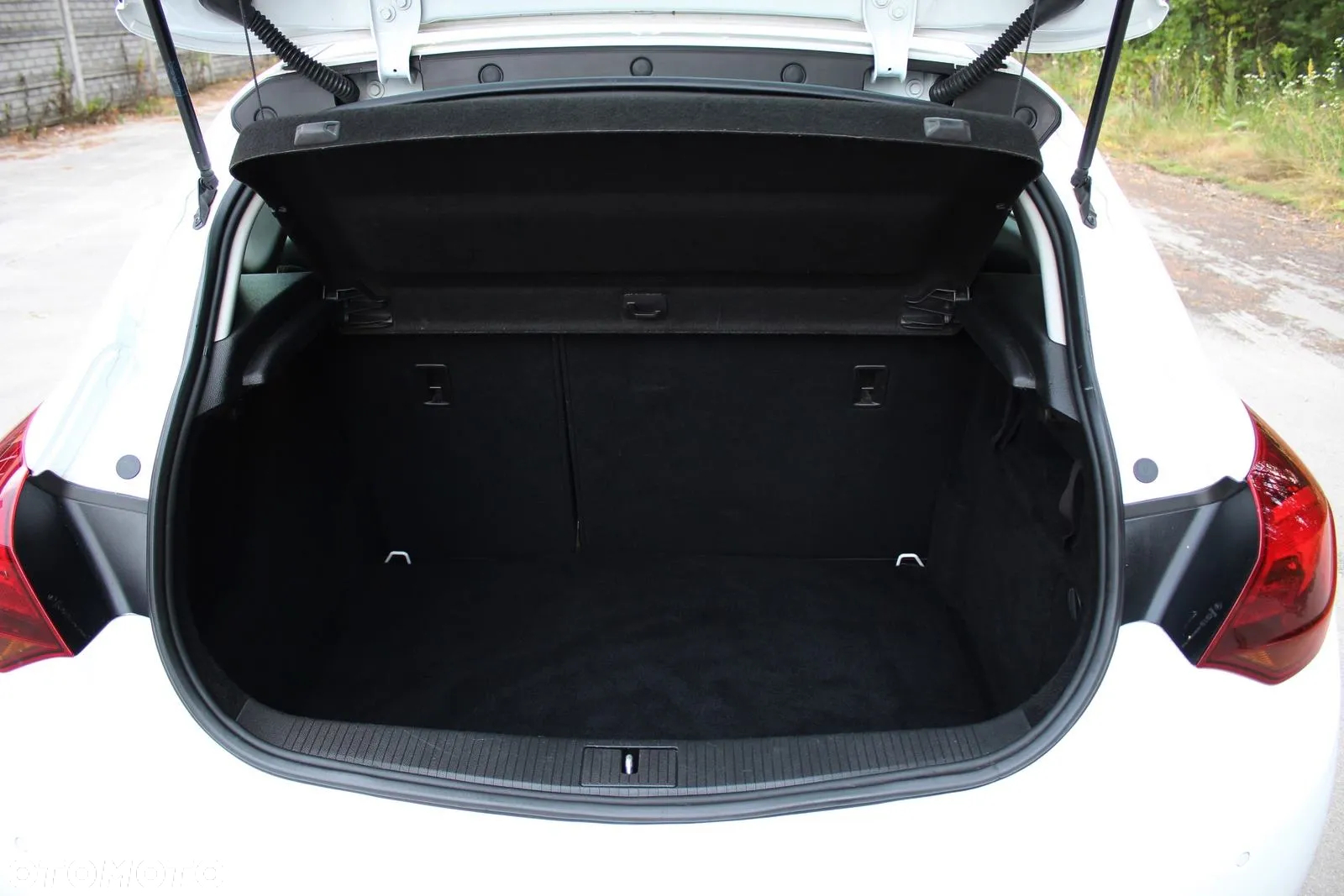 Opel Astra 1.7 CDTI DPF Cosmo - 13