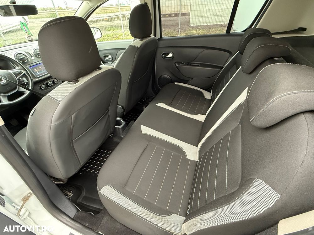 Dacia Sandero Stepway TCe 90 (S&S) Prestige - 9