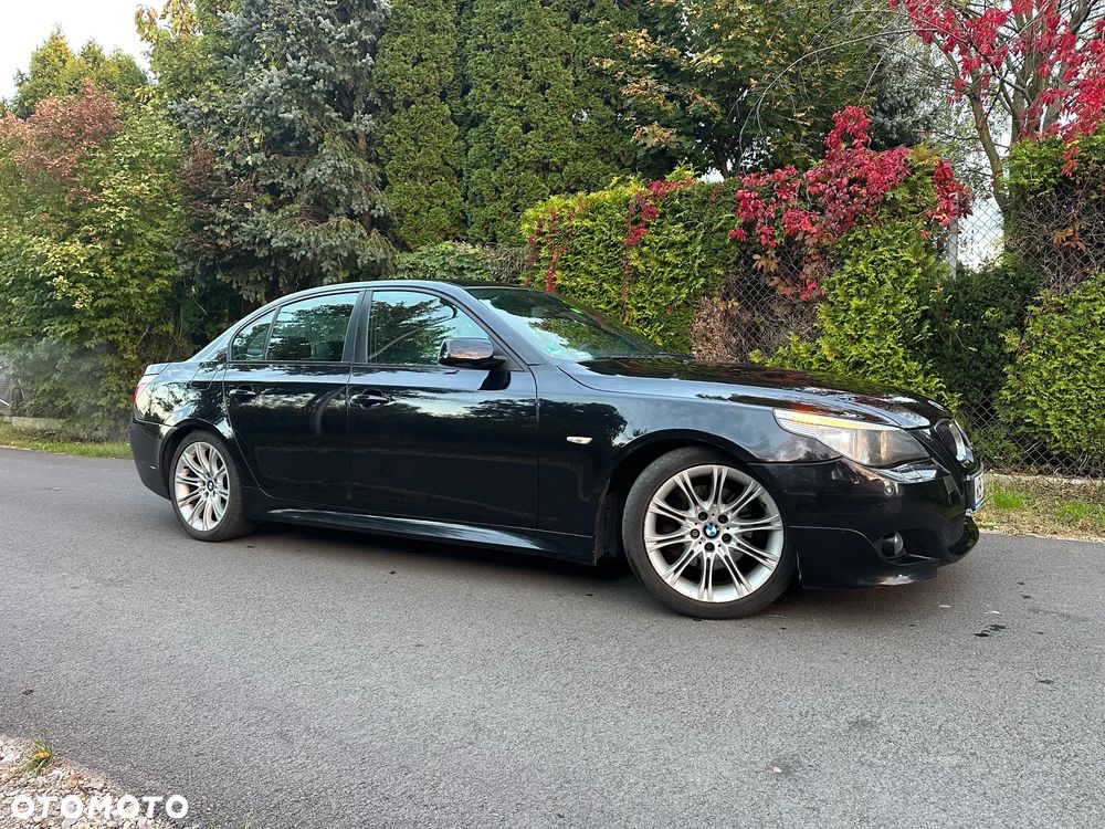 BMW E60 2005 photo 2