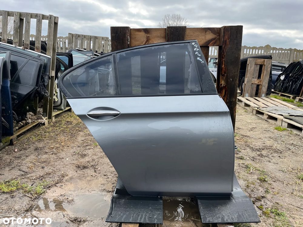 BMW F10 F11 DRZWI PRAWY TYŁ SPACE GRAY A52 - 1