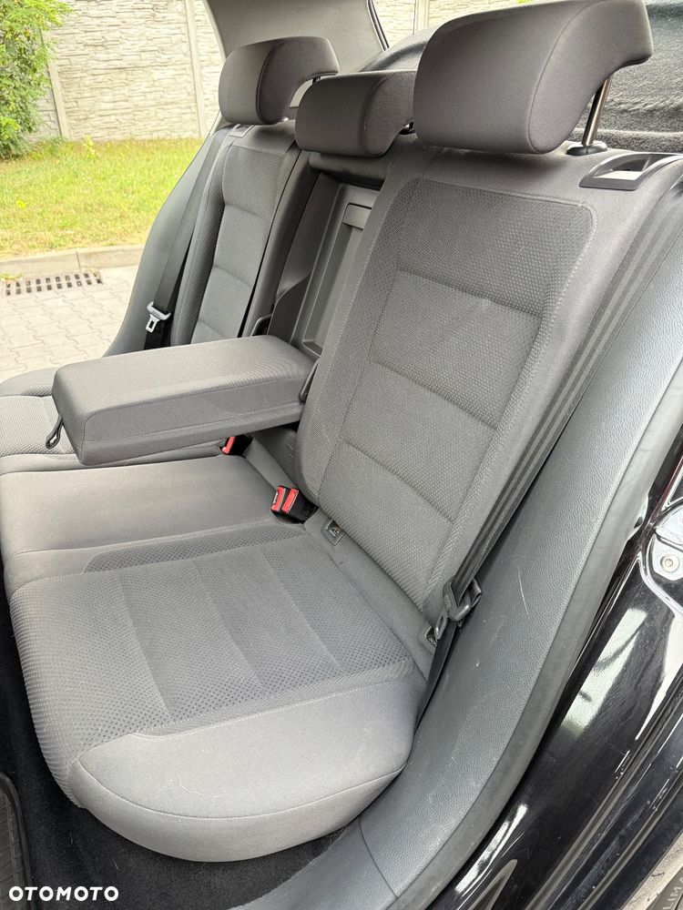 Volkswagen Golf V 1.9 TDI Comfortline - 24