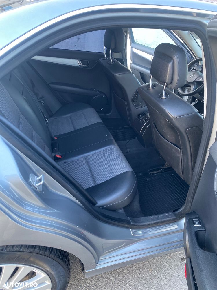 Mercedes-Benz C 320 CDI DPF 7G-TRONIC Avantgarde - 6