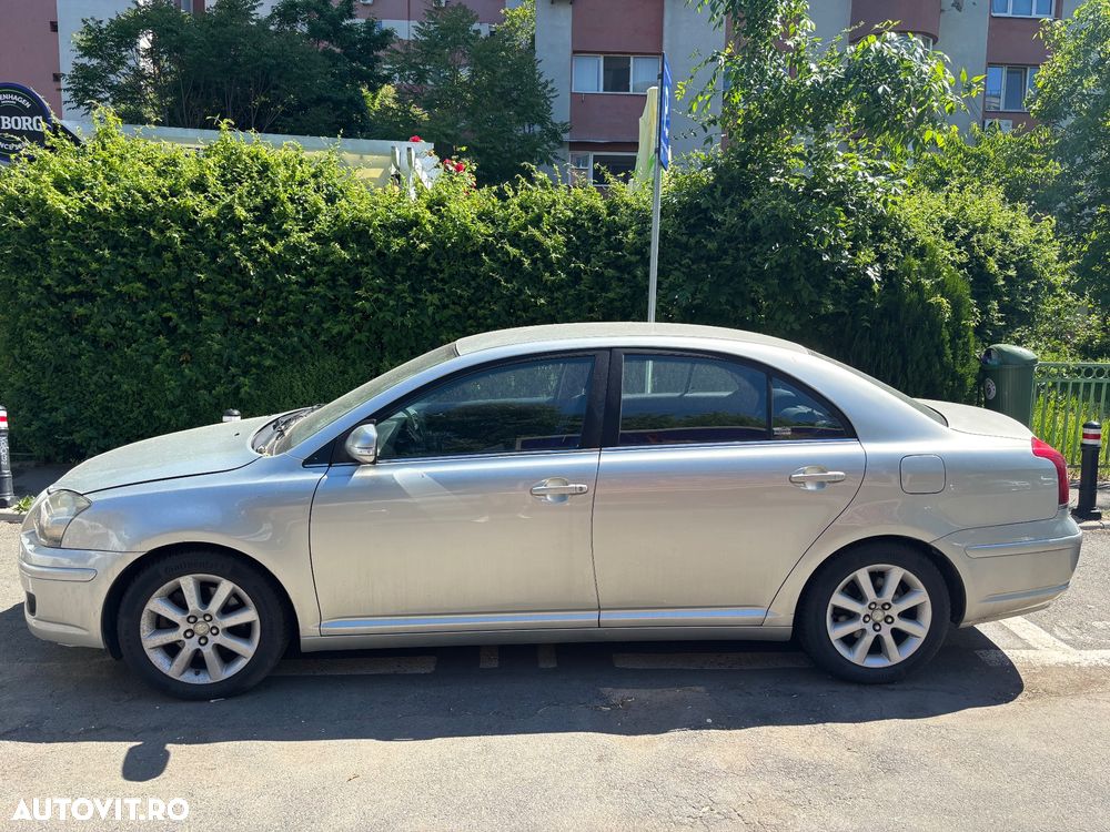 Toyota Avensis 2.0 D-4D Comfort - 2