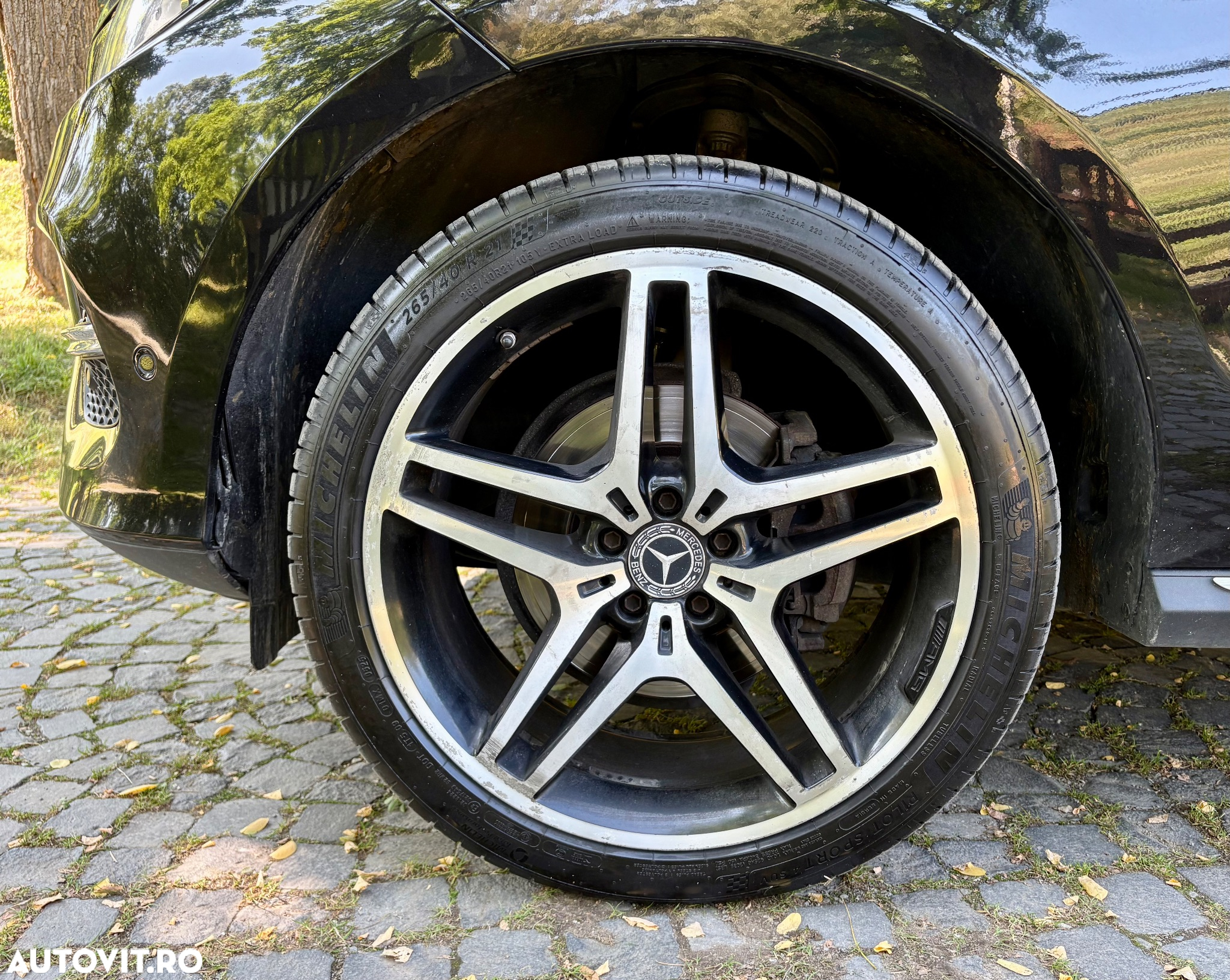 Mercedes-Benz GLE 350 d 4Matic 9G-TRONIC AMG Line - 13