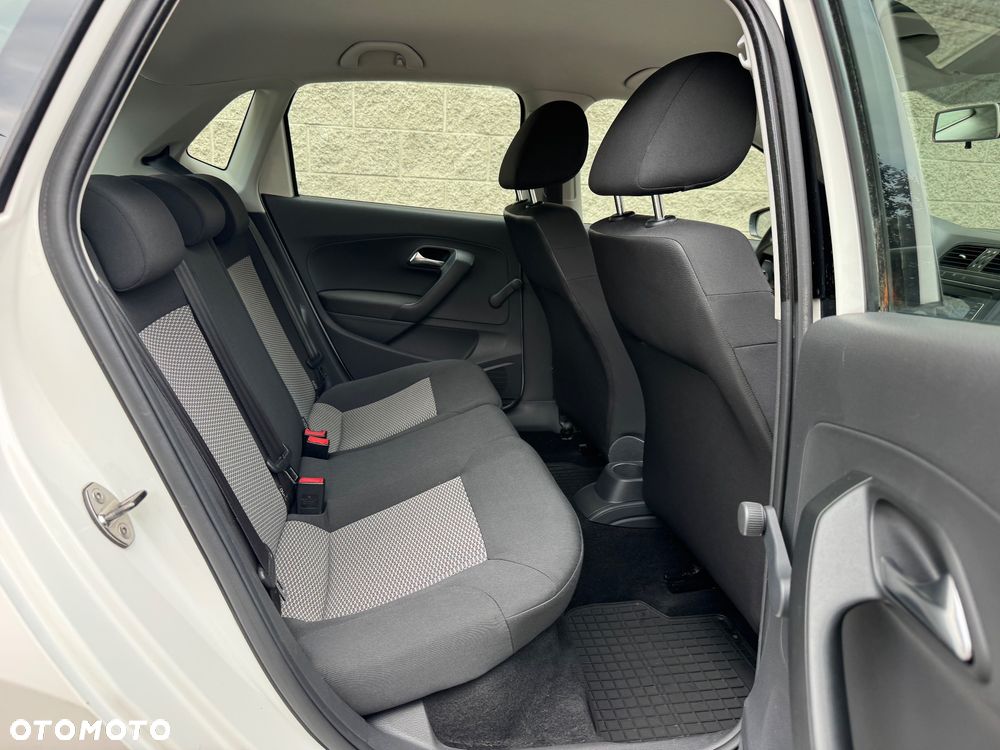 Volkswagen Polo 1.4 16V Trendline - 19