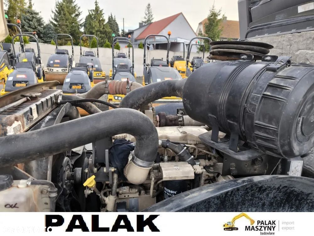 Volvo Walec drogowy  VOLVO SD 115D METAL-GUMA  ,2011 rok - 17