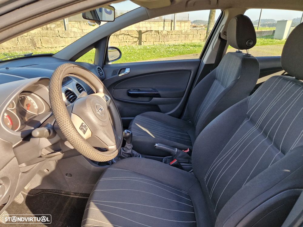 Opel Corsa 1.3 CDTi Enjoy - 11