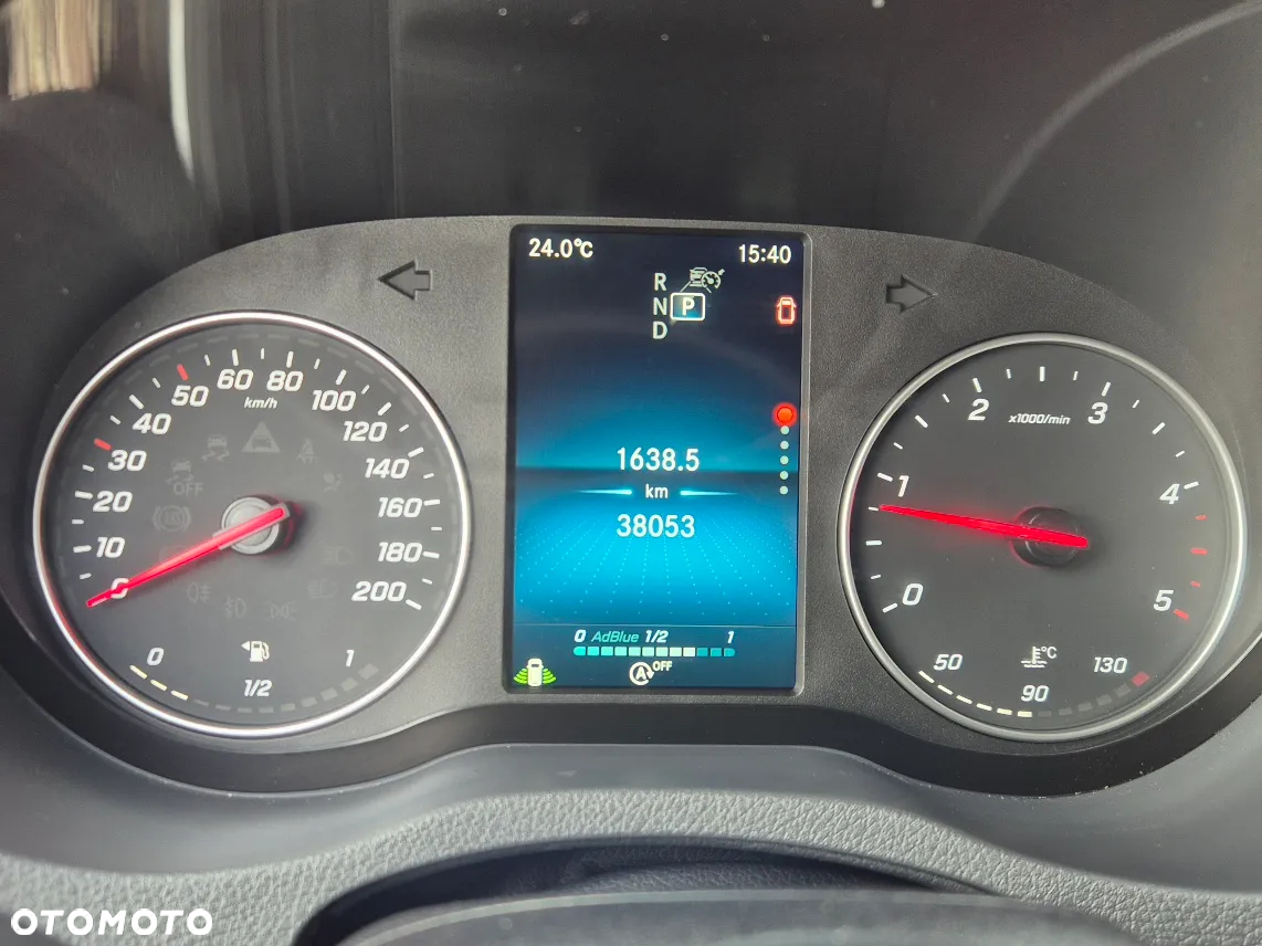 Mercedes-Benz Sprinter - 12