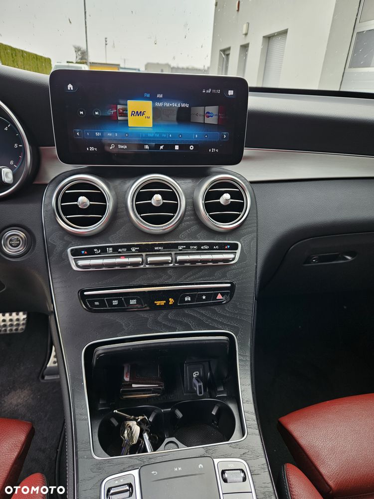 Mercedes-Benz GLC 300 d 4Matic 9G-TRONIC Exclusive - 22