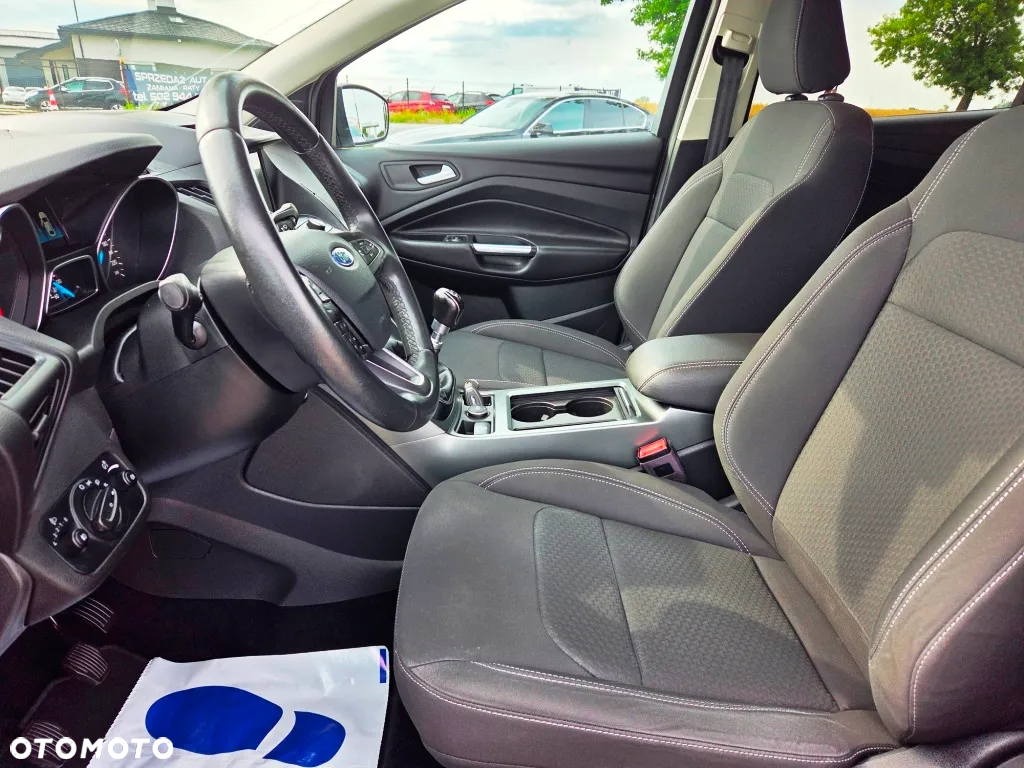 Ford Kuga 2.0 TDCi 2x4 Business Edition - 23