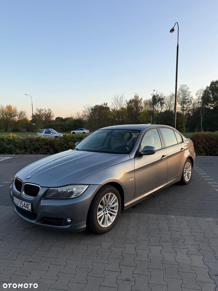 BMW Seria 3 318d DPF Edition Exclusive - 9