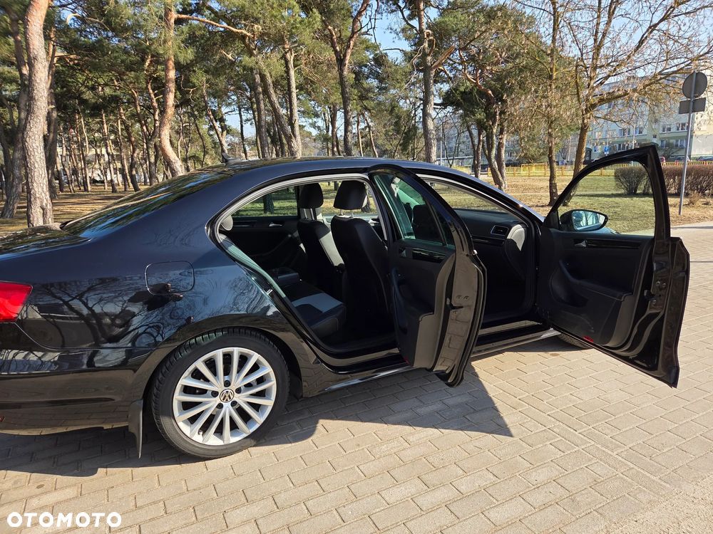 Volkswagen Jetta 2.0 TDI DPF BMT Highline DSG - 10