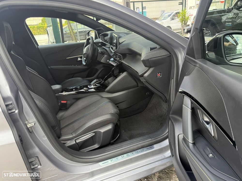 Peugeot e-208 50 kWh GT - 40