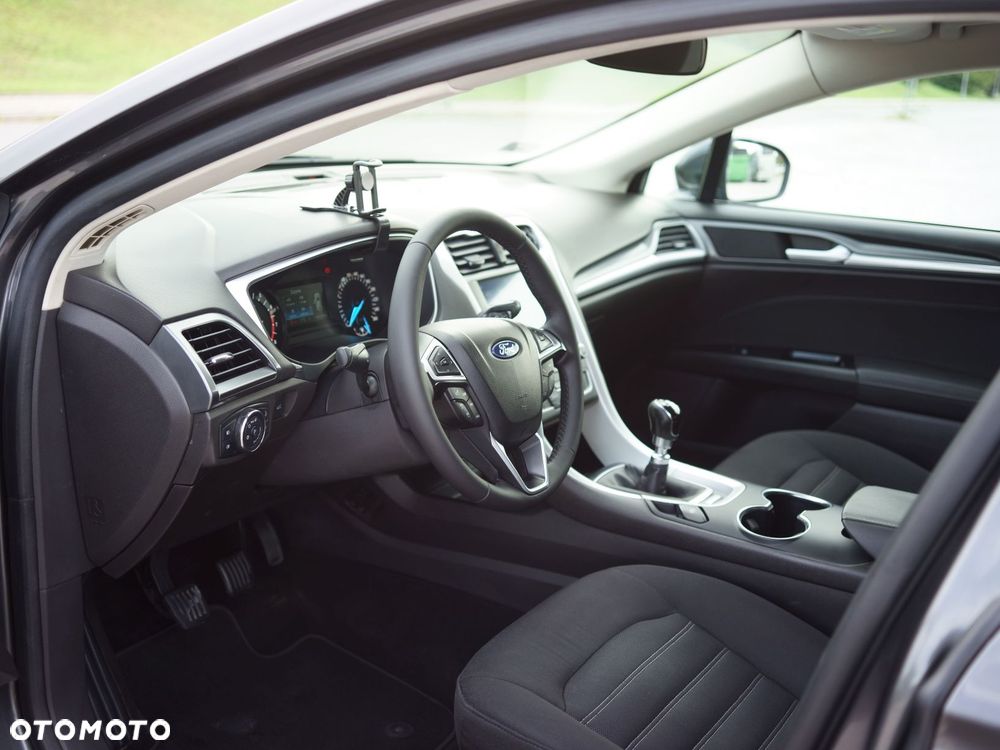 Ford Mondeo 1.5 EcoBoost Titanium - 24