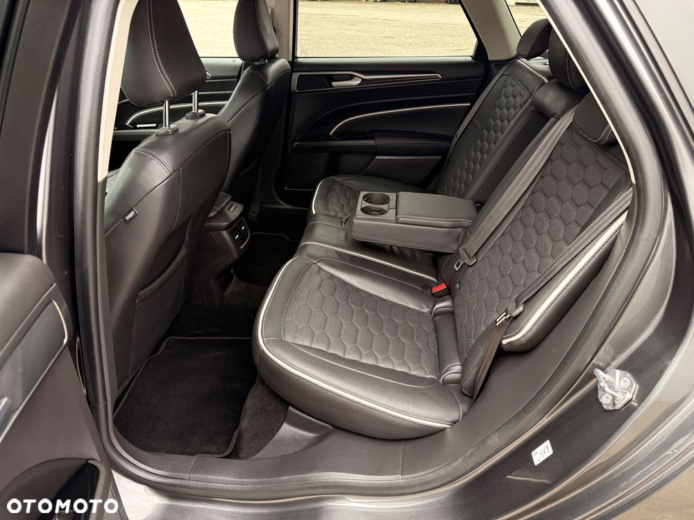 Ford Mondeo 2.0 EcoBlue Allrad VIGNALE - 18