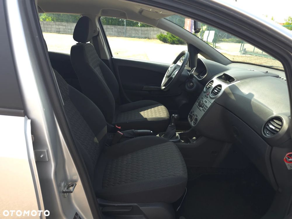 Opel Corsa 1.4 16V Edition - 15