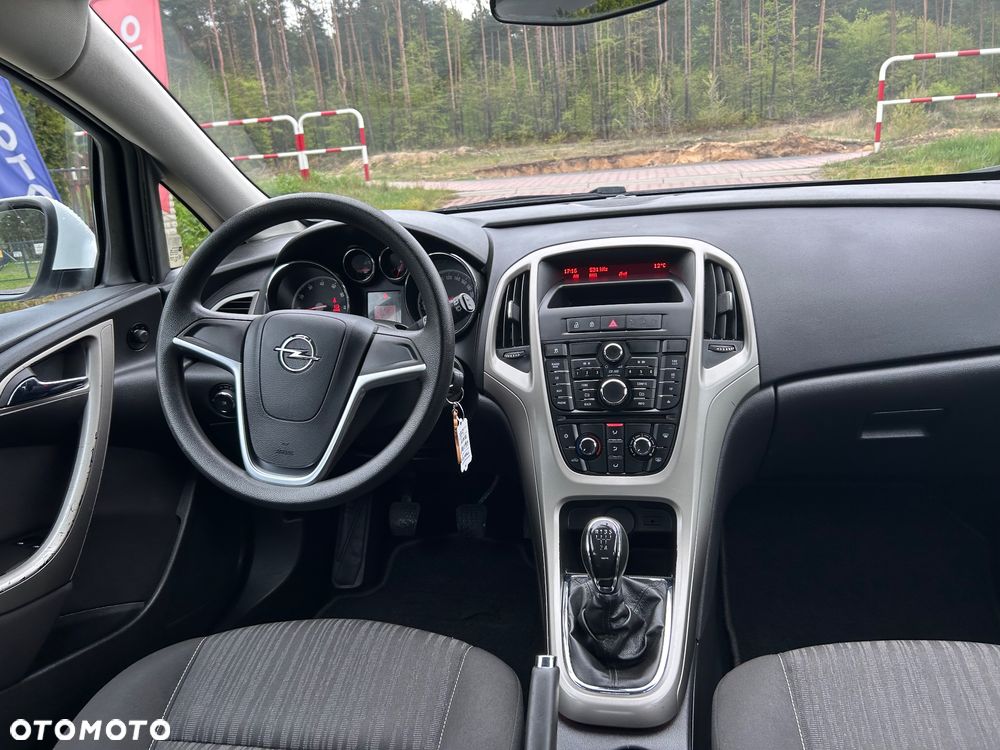 Opel Astra - 8