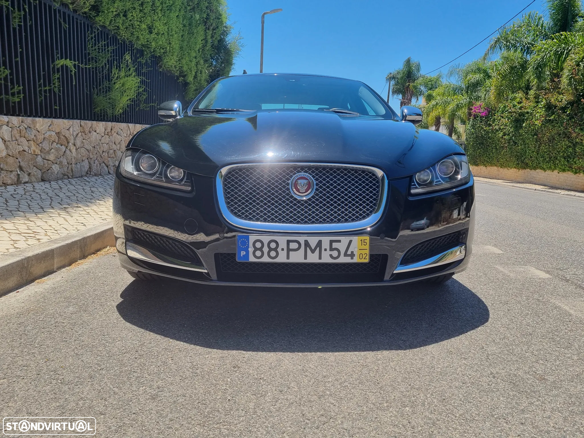 Jaguar XF 2.2 D Luxury 139g - 2
