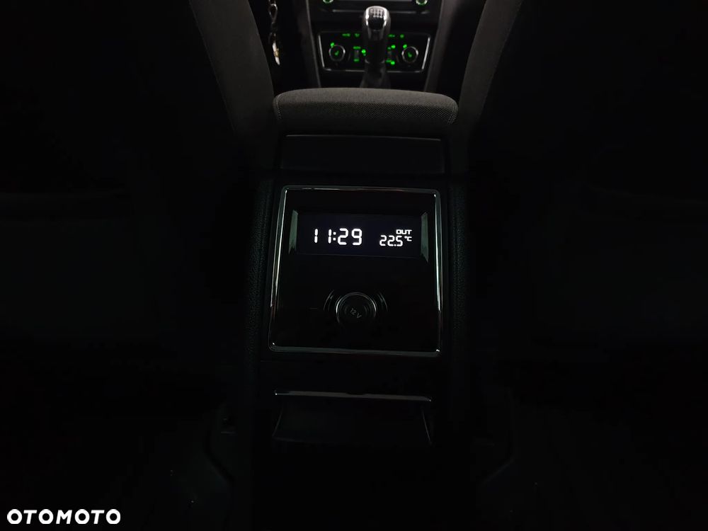 Skoda Superb 2.0 TDI Platinum - 39