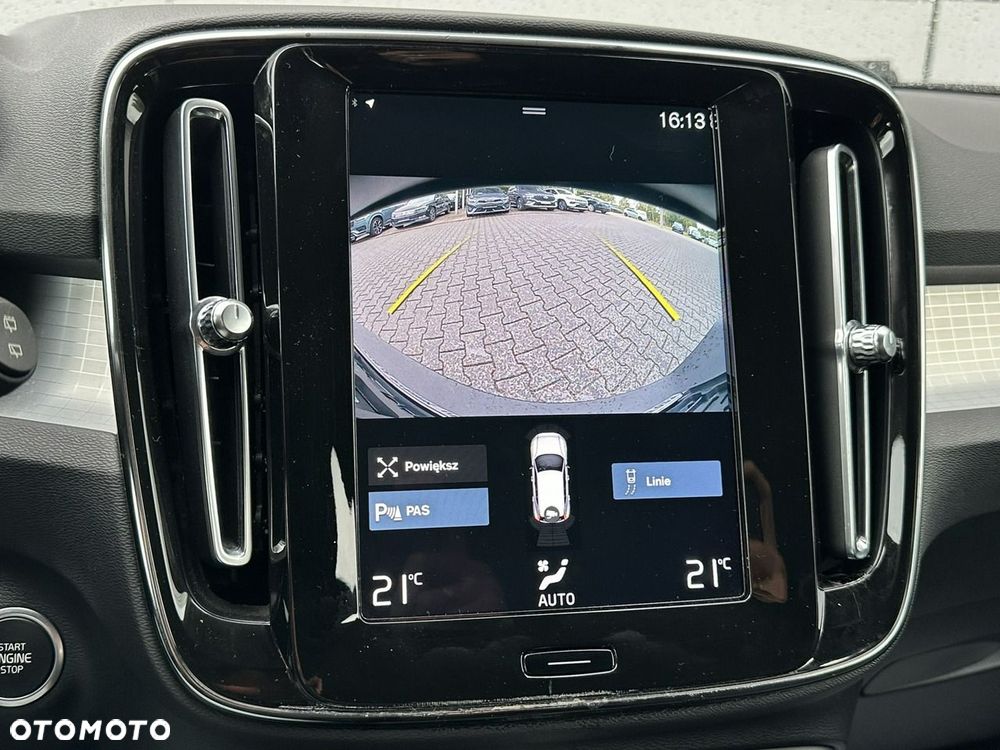 Volvo XC 40 - 25