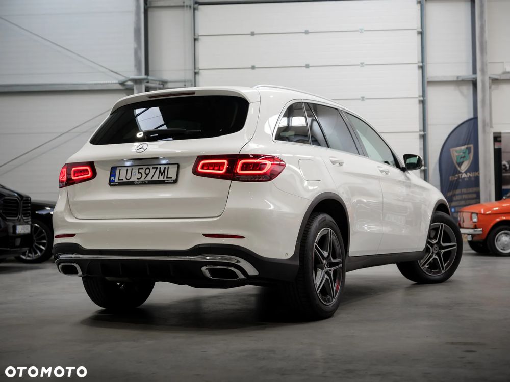 Mercedes-Benz GLC 200 d 4Matic 9G-TRONIC AMG Line - 11