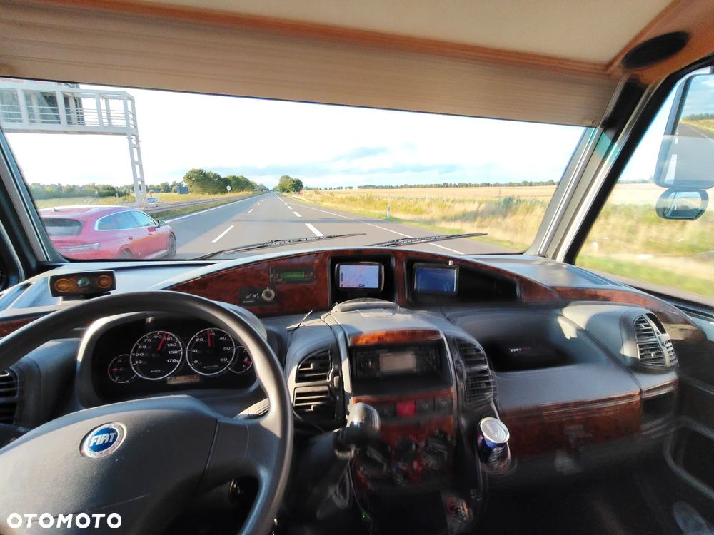 Eura Mobil I660 - 25