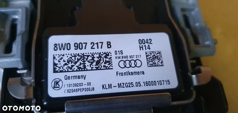 Kamera Asystent pasa ruchu Audi A4 B9 8W 8W0907217B - 8