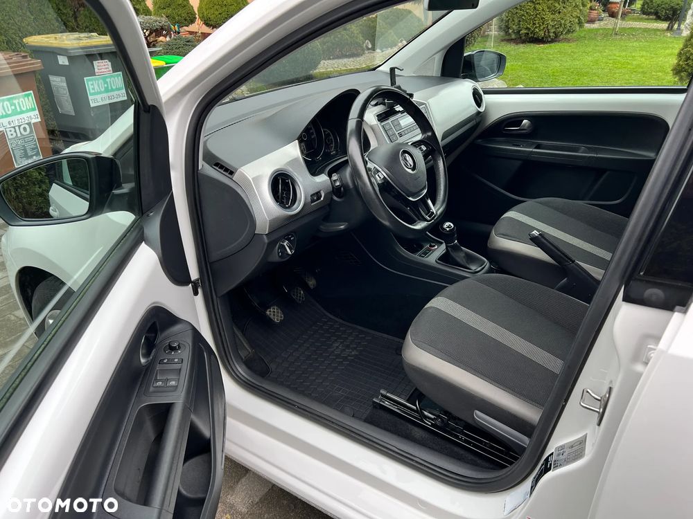 Volkswagen up! TSI (BlueMotion Technology) high - 12