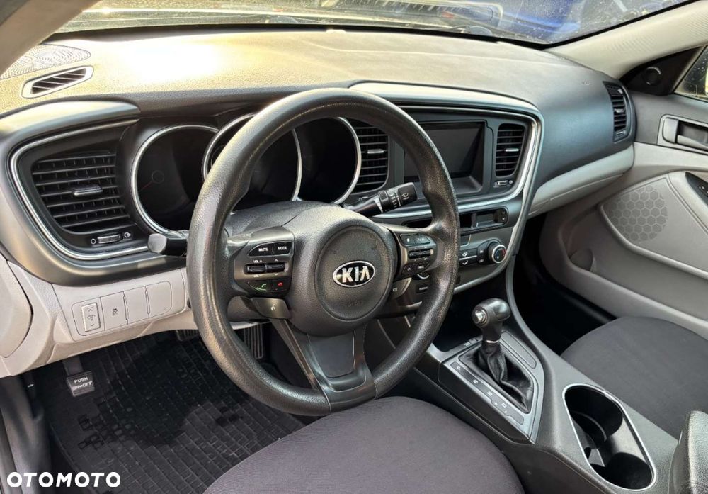 Kia Optima - 10