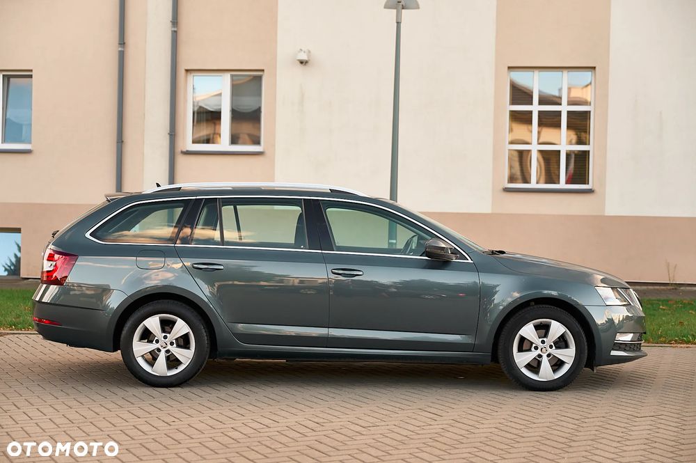 Skoda Octavia 1.6 TDI DSG Ambition - 7