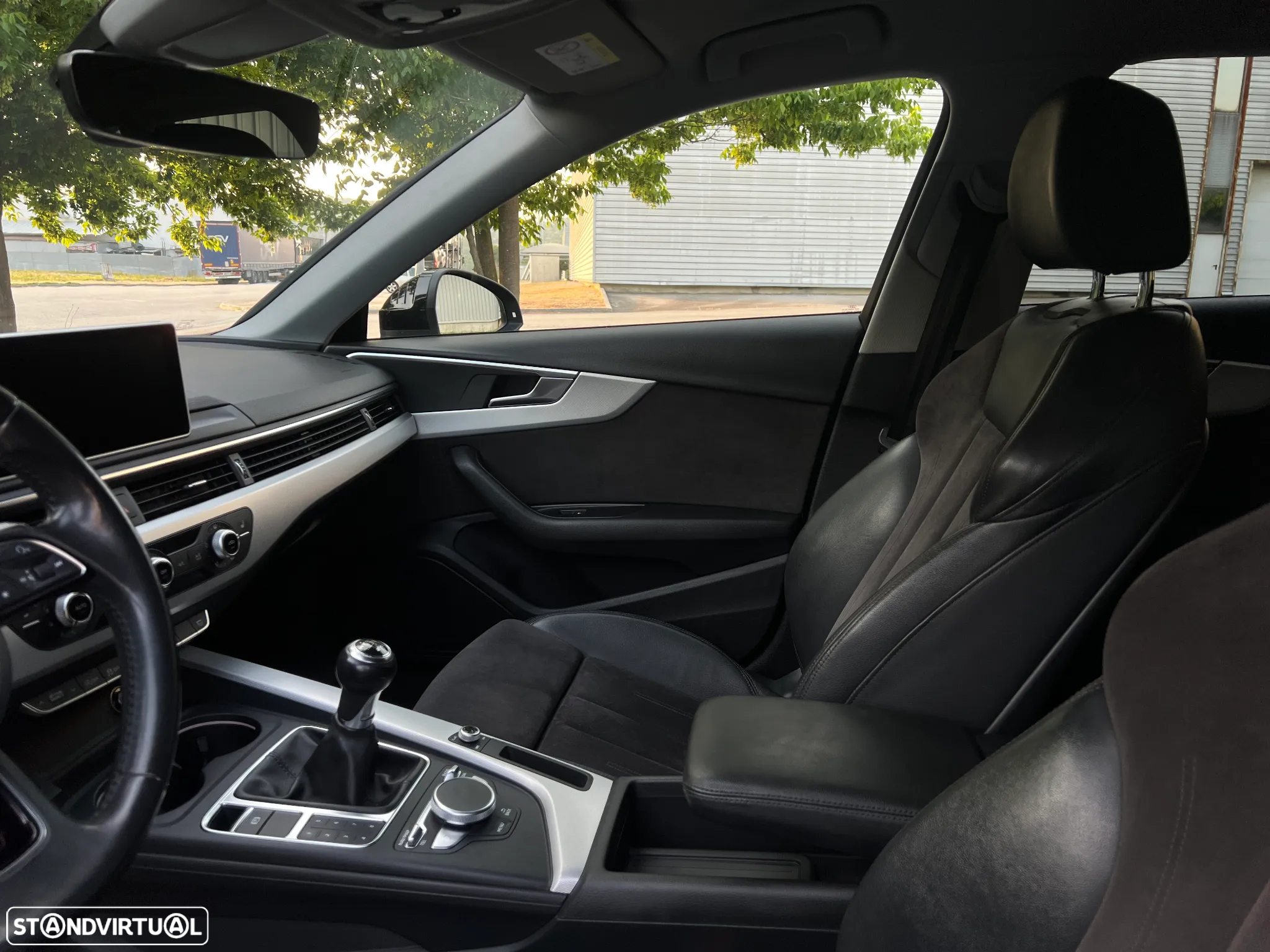 Audi A4 Avant 2.0 TDI S-line - 23